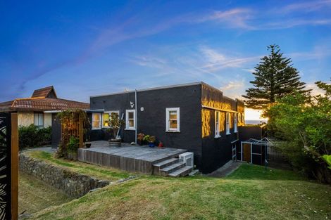 Photo of property in 79 Marine Parade, Paraparaumu Beach, Paraparaumu, 5032