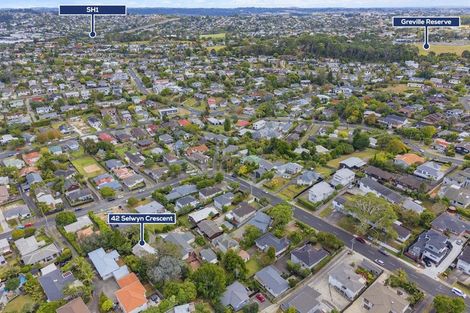 Photo of property in 42 Selwyn Crescent, Forrest Hill, Auckland, 0620