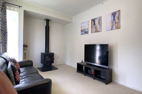Photo of property in 40 Hamilton Drive, Waiuku, 2123