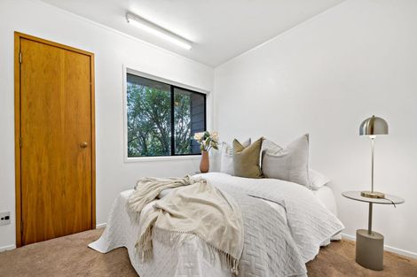 Photo of property in 40 Pigeon Mountain Road, Half Moon Bay, Auckland, 2012