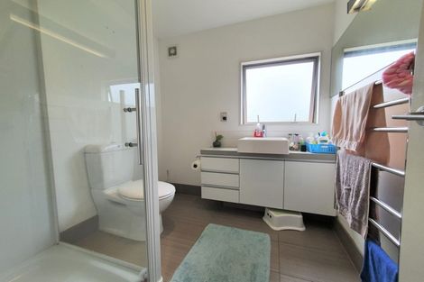 Photo of property in 59 Saddleback Grove, Karori, Wellington, 6012