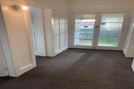 Photo of property in 16 Wainoni Road, Wainoni, Christchurch, 8061