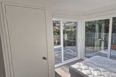 Photo of property in 4/45 Shakespeare Road, Milford, Auckland, 0620