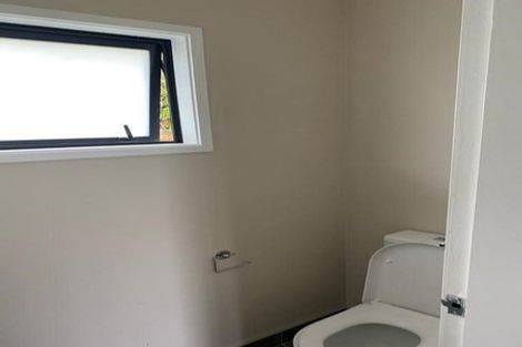 Photo of property in 8 Chetwode Grove, Newlands, Wellington, 6037