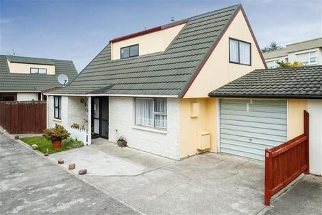 Photo of property in 5 Jarrett Court, Roslyn, Palmerston North, 4414