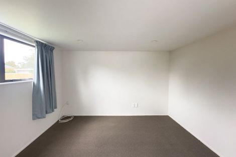 Photo of property in 32 Bateman Avenue, Bryndwr, Christchurch, 8053