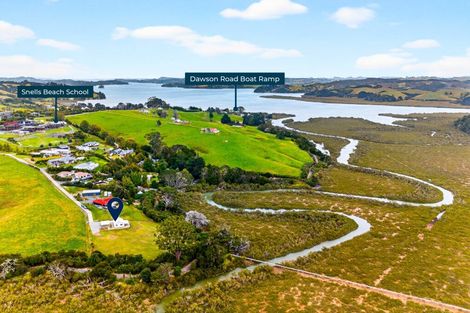 Photo of property in 20 Te Whau Lane, Snells Beach, 0920