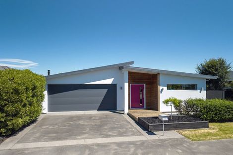 Photo of property in 35 Taiore Crescent, Marshland, Christchurch, 8083