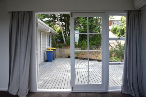 Photo of property in 3 Hilling Street, Titirangi, Auckland, 0604