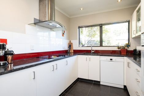 Photo of property in 11 Legorne Lane, Havelock North, 4130