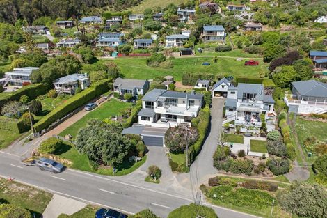 Photo of property in 420 Marine Drive, Charteris Bay, Lyttelton, 8971