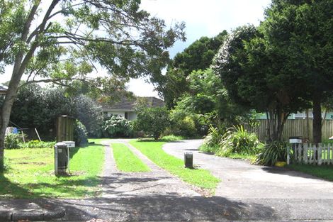 Photo of property in 32 Enderby Drive, Te Atatu Peninsula, Auckland, 0610