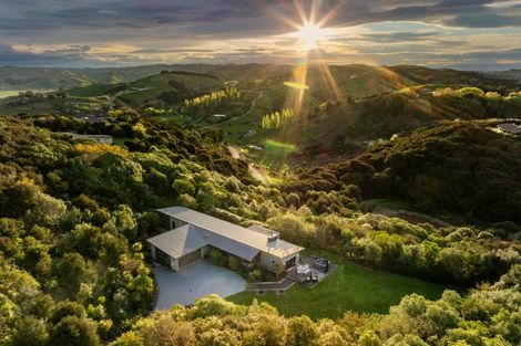 Photo of property in 28 Esk View Road, Eskdale, Napier, 4182