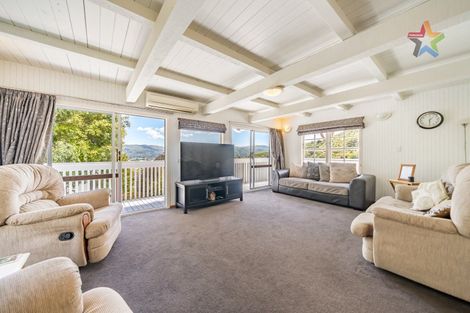 Photo of property in 4 Kerkwall Drive, Naenae, Lower Hutt, 5011