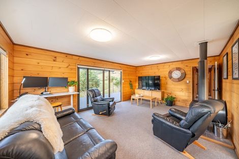 Photo of property in 492 Moonshine Hill Road, Moonshine Valley, Porirua, 5381