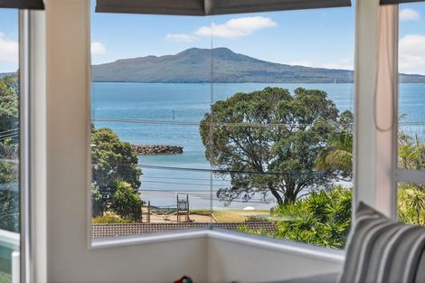 Photo of property in 70a Beach Road, Castor Bay, Auckland, 0620