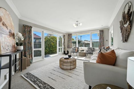 Photo of property in 11 Westerleigh Street, Bishopdale, Christchurch, 8053