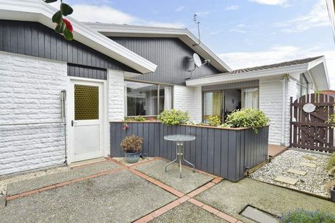 Photo of property in 2a Kinley Street, Rangiora, 7400