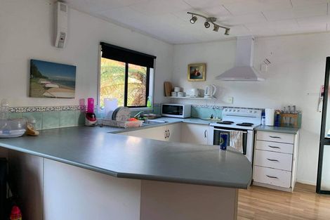 Photo of property in 57 Holmes Drive South, Massey, Auckland, 0614