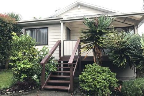 Photo of property in 8a Croydon Road, New Lynn, Auckland, 0600