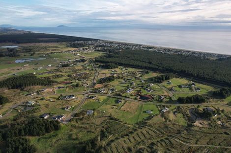 Photo of property in 14 Kanuka Drive, Waitarere, Levin, 5510