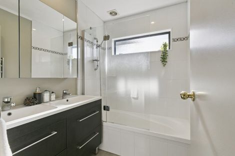 Photo of property in 64a Balfour Street, Mornington, Wellington, 6021