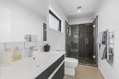 Photo of property in 6 Terli Way, Glen Avon, New Plymouth, 4312