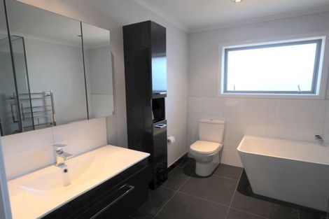 Photo of property in 18 Moloney Terrace, Pukekohe, 2120