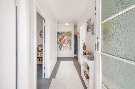 Photo of property in 20 Miro Street, Castlecliff, Whanganui, 4501