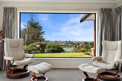 Photo of property in 21 Seascape Crescent, Waipu, 0582