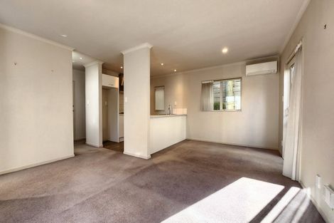 Photo of property in 16u6 Black Rock Road, Newlands, Wellington, 6037