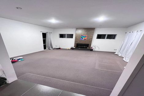 Photo of property in 3 Keating Rise, Northcross, Auckland, 0632