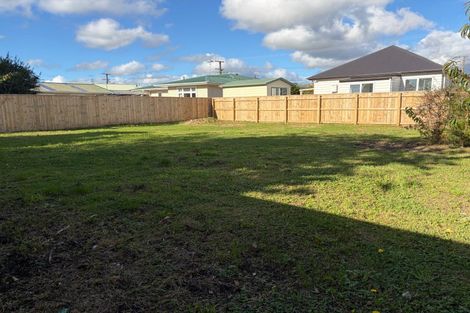 Photo of property in 97a Bartholomew Road, Levin, 5510