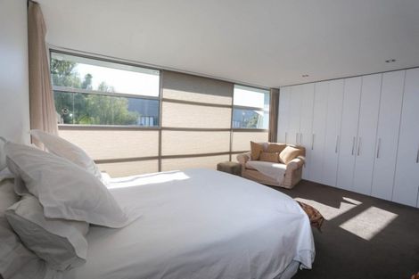 Photo of property in 10 Holly Road, St Albans, Christchurch, 8014