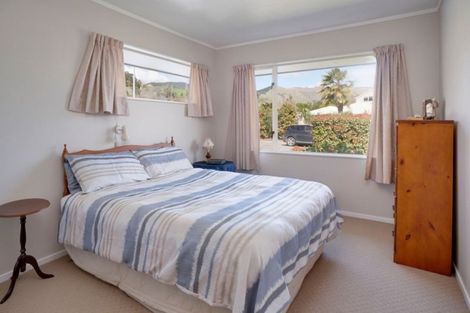 Photo of property in 22 Vining Crescent, Stoke, Nelson, 7011