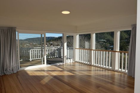 Photo of property in 39 Rangoon Street, Khandallah, Wellington, 6035