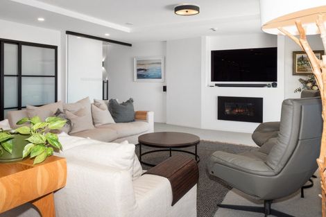 Photo of property in 2/48 Marine Parade, Mount Maunganui, 3116