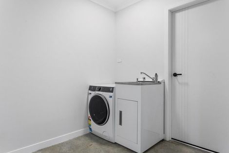 Photo of property in 35 Shaw Road, Coastlands, Whakatane, 3120