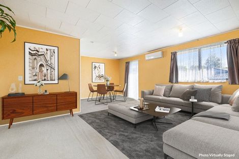 Photo of property in 64 Meadowvale Rise, Titirangi, Auckland, 0604