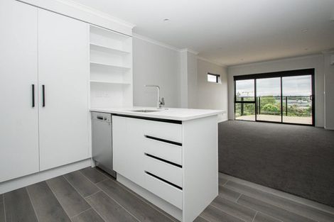 Photo of property in 12/14u Ruakiwi Road, Hamilton Lake, Hamilton, 3204