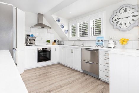 Photo of property in 38 Whanake Street, Titahi Bay, Porirua, 5022