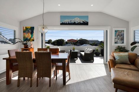 Photo of property in 39 Gaine Street, New Plymouth, 4310