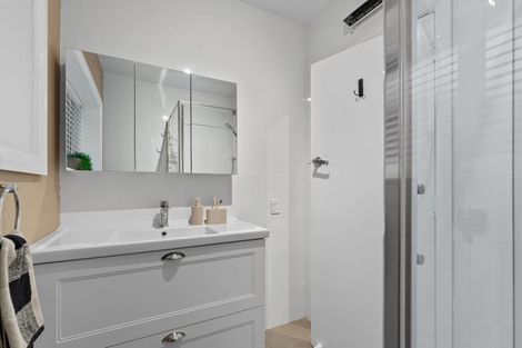 Photo of property in 124b Glandovey Road, Strowan, Christchurch, 8052
