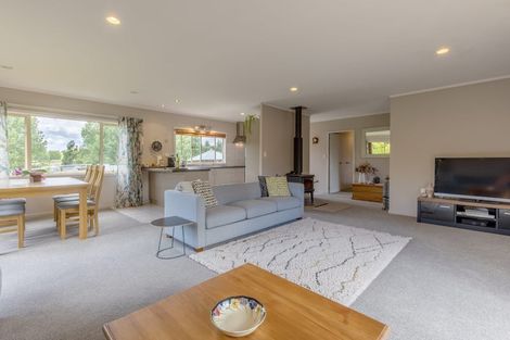 Photo of property in 307 White Road, Waipawa, Otane, 4277