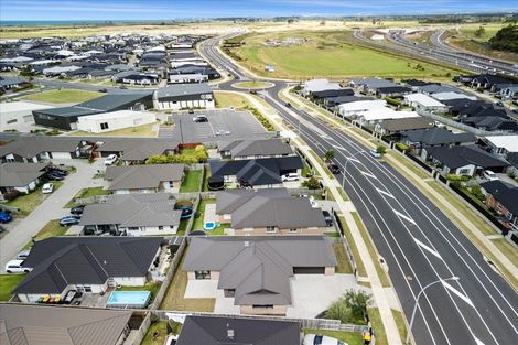 Photo of property in 225 Te Okuroa Drive, Papamoa, 3118