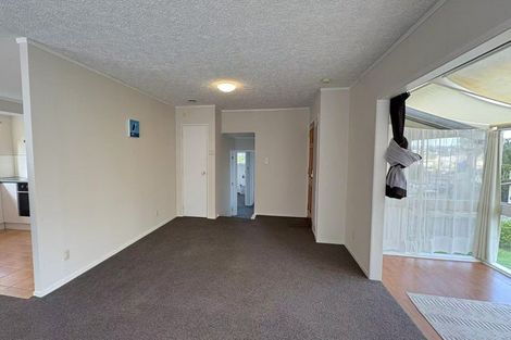 Photo of property in 18 Wilkinson Way, Browns Bay, Auckland, 0630