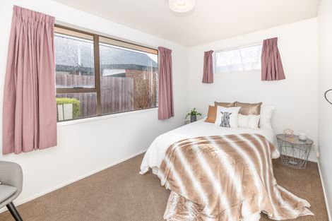 Photo of property in 1/20 Kirsten Place, Parklands, Christchurch, 8083