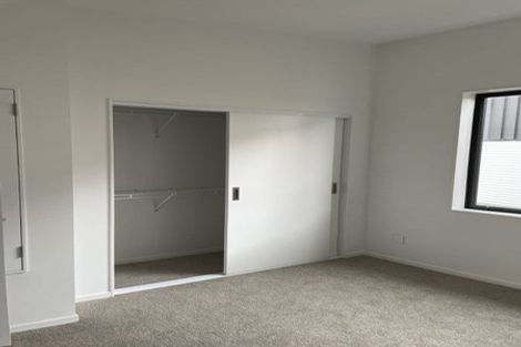 Photo of property in 62u2 Spenmoor Street, Newlands, Wellington, 6037