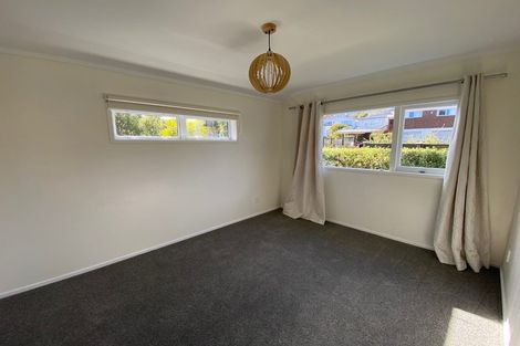 Photo of property in 28 Merriefield Avenue, Forrest Hill, Auckland, 0620