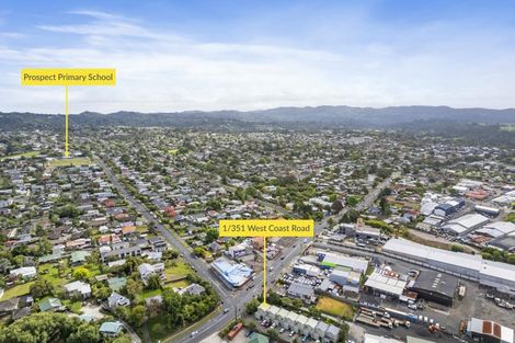 Photo of property in 1/351 West Coast Road, Glen Eden, Auckland, 0602